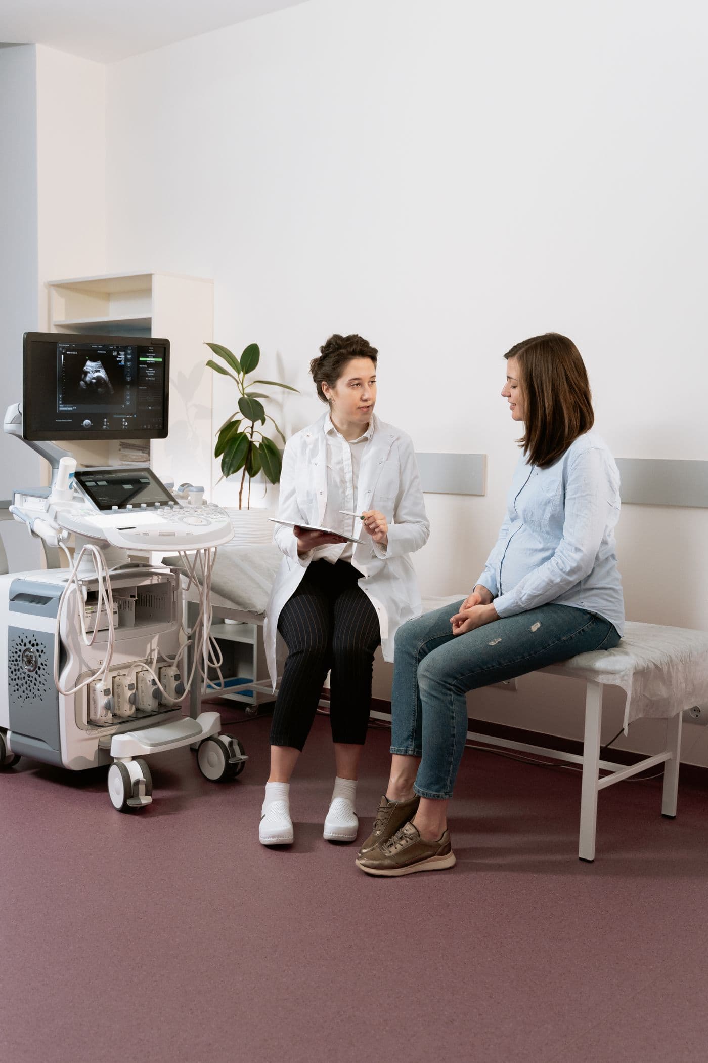 Kidney stone symptoms and when to see a urologist in Hyderabad